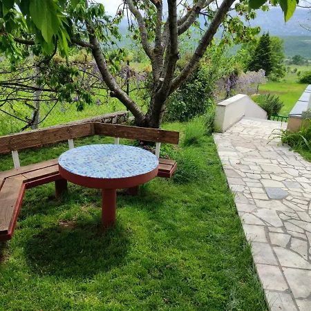 House With Pool וילה Ocinjak