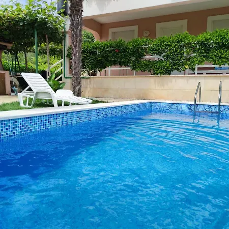 Villa House With Pool