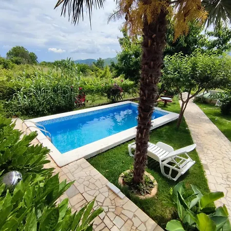 House With Pool * Ocinjak